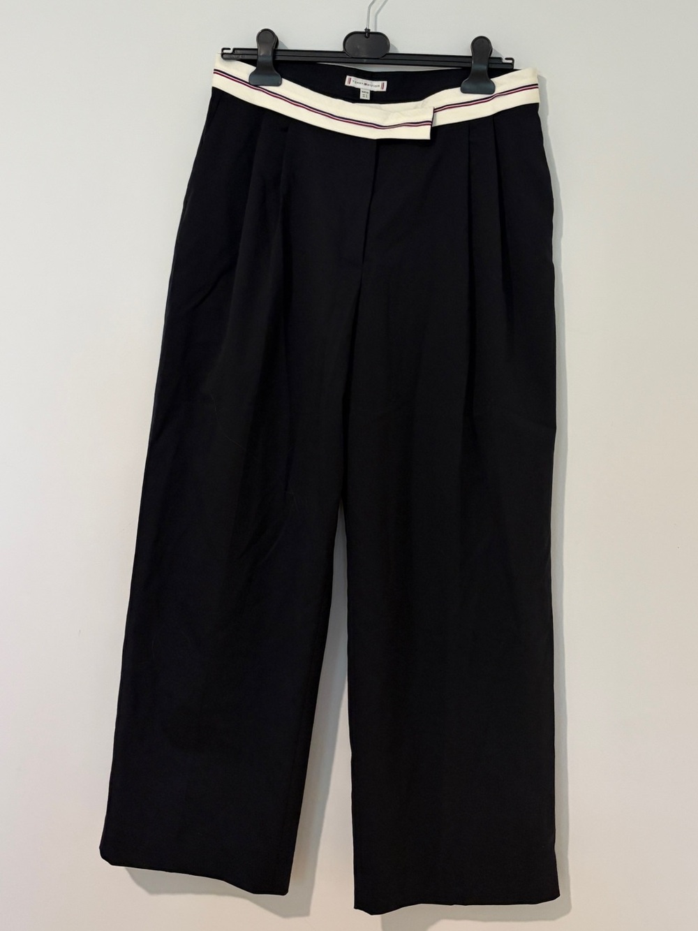 Tommy Hilfiger Navy Wide-Leg Pants with Cream Contrast Waistband